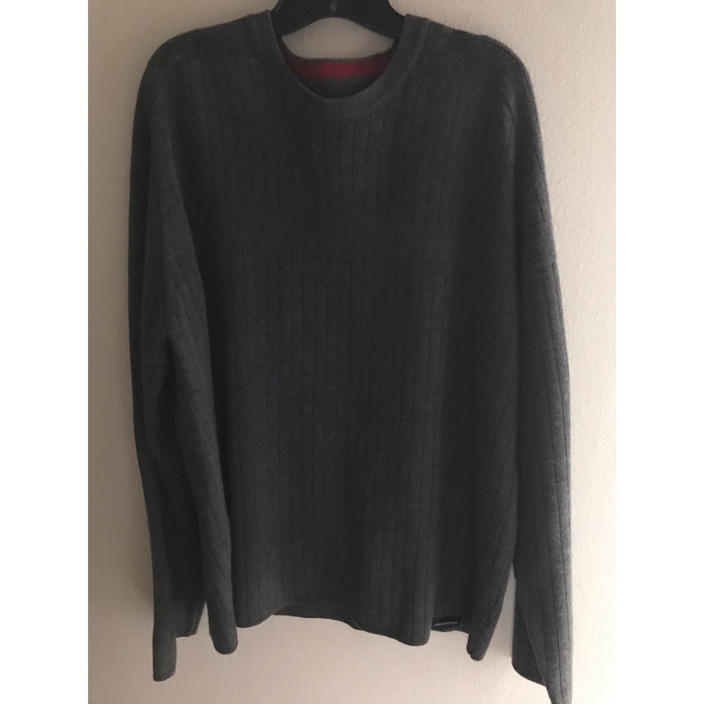Men’s Abercrombie and Fitch Size XL Gray Sweater